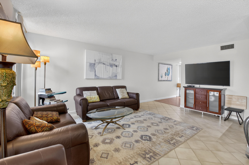 3604 Bridgewood Drive - Photo 7