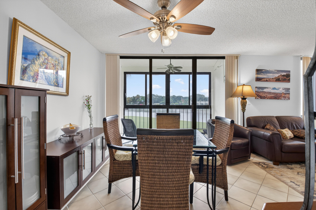 3604 Bridgewood Drive - Photo 1