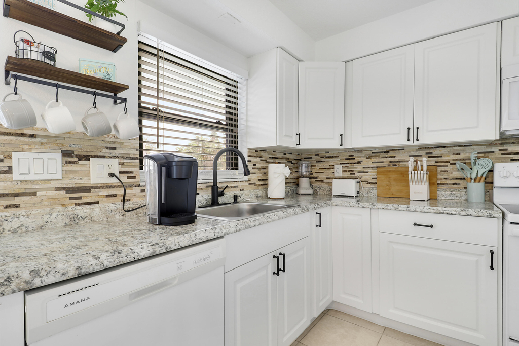 3539 Everglades Road - Photo 3