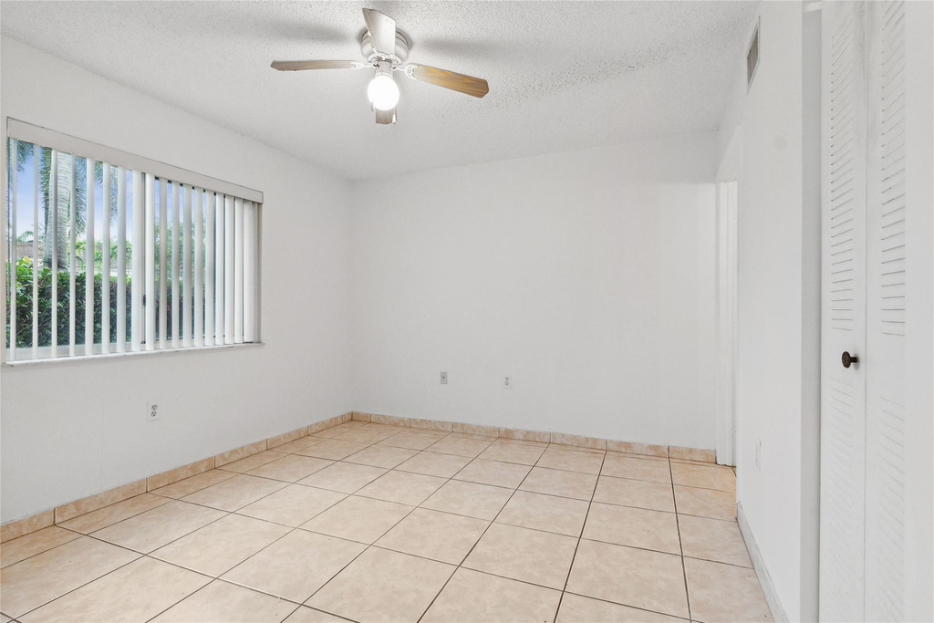 2173 Nw 78th Avenue - Photo 5
