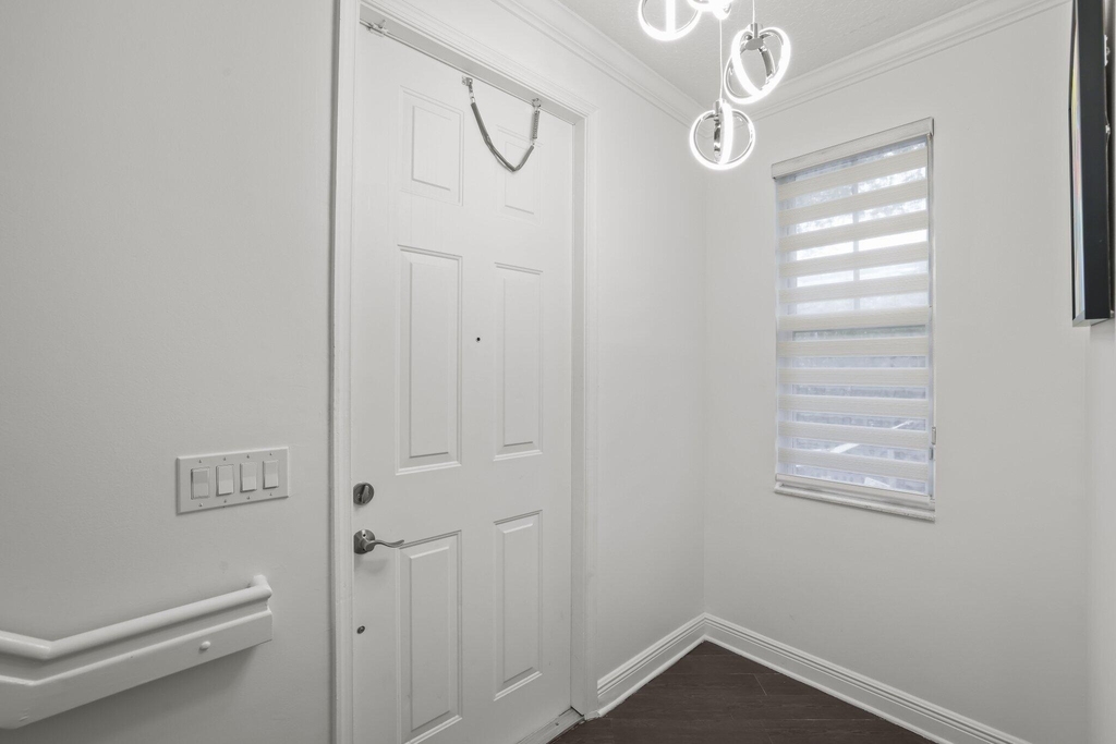 616 Nw 38th Circle - Photo 7
