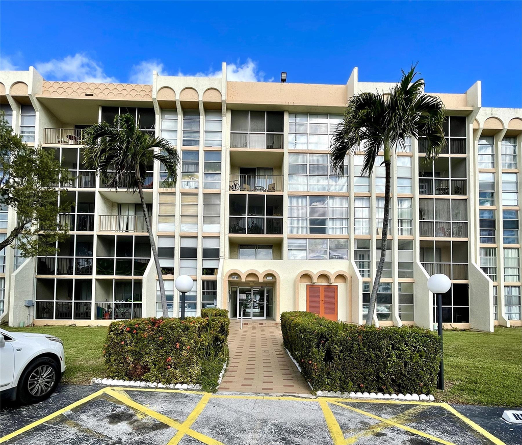 801 Three Islands Boulevard - Photo 0