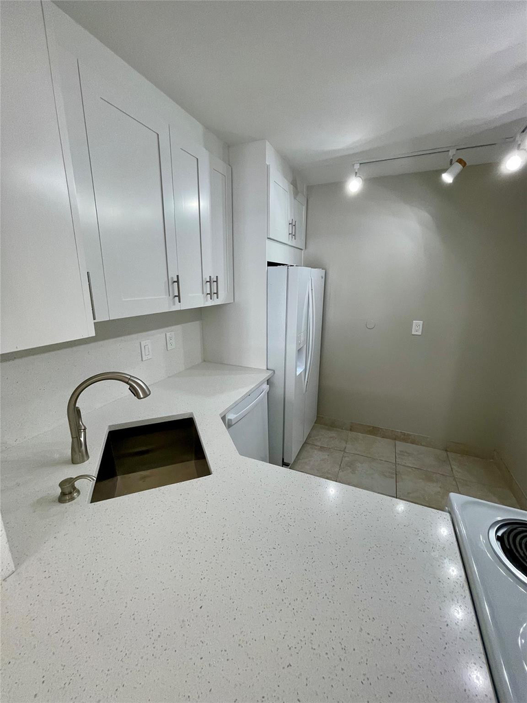 801 Three Islands Boulevard - Photo 26