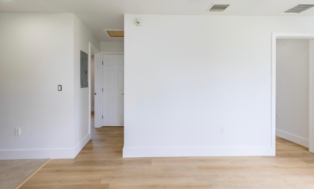 2921 Nw 11th Street - Photo 5