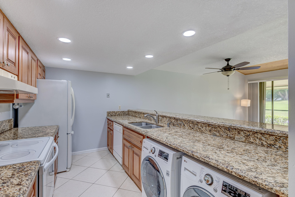 227 Old Meadow Way - Photo 18