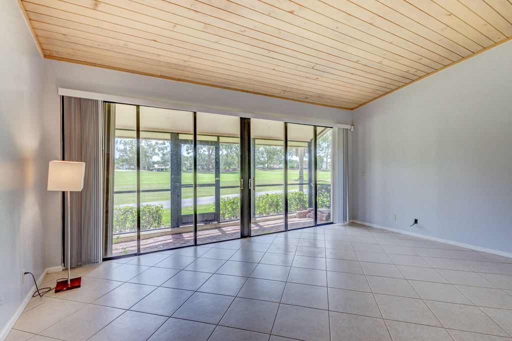 227 Old Meadow Way - Photo 15