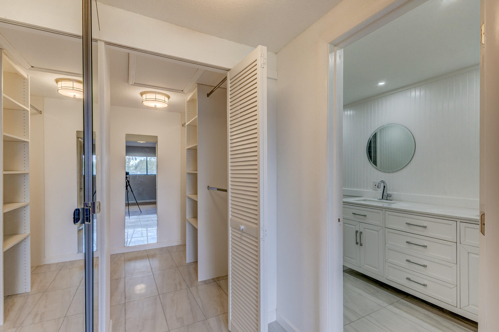 227 Old Meadow Way - Photo 32