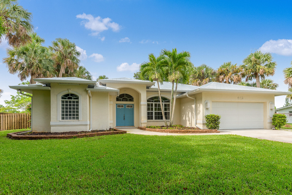 612 Se 6th Street - Photo 0