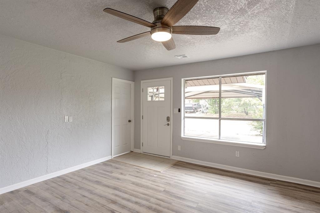 2605 Queensbury Road - Photo 8