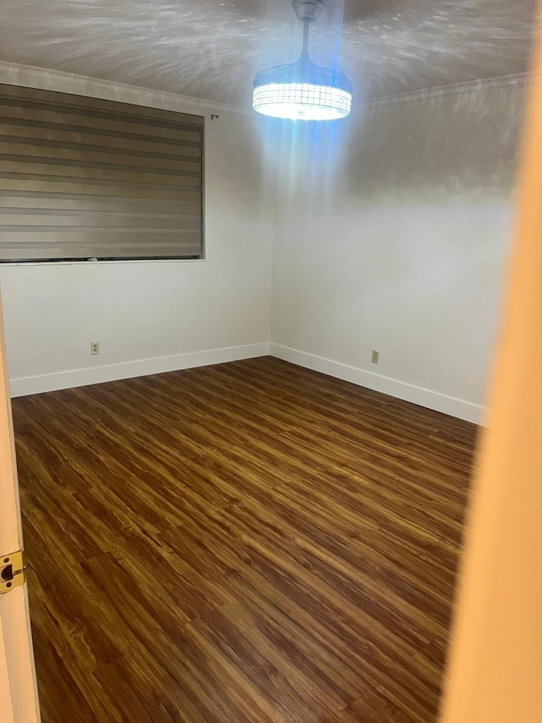 2900 Nw 47th Terrace - Photo 8