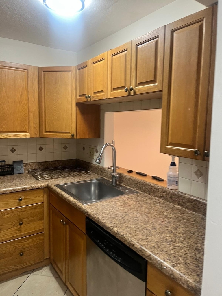 2900 Nw 47th Terrace - Photo 4