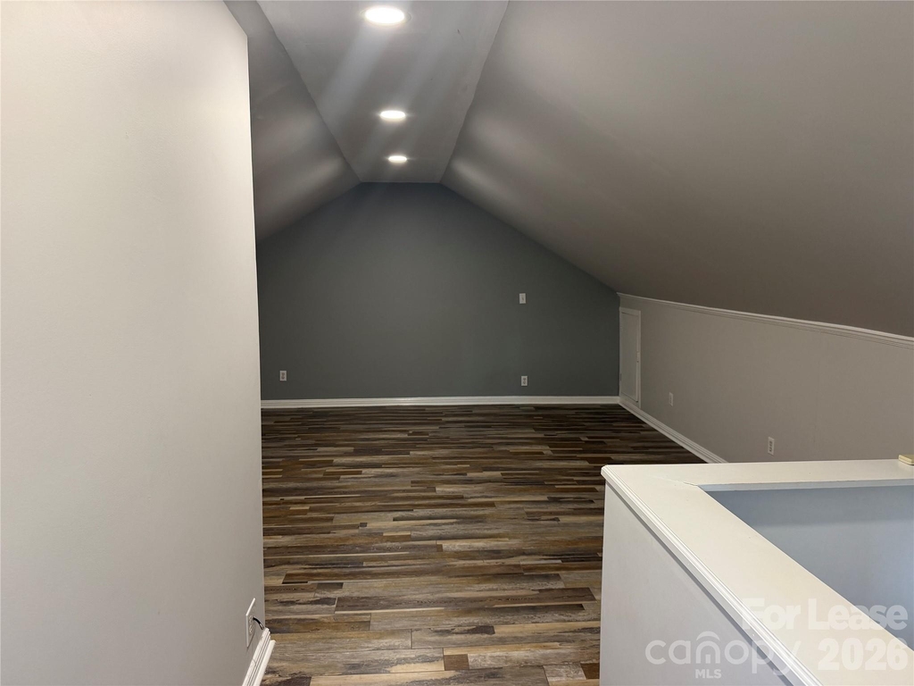 512 W 8th Avenue - Photo 12