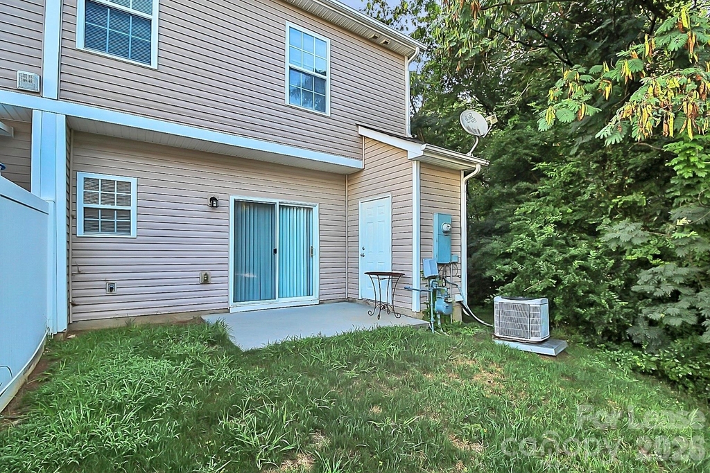 3558 Calpella Court - Photo 4