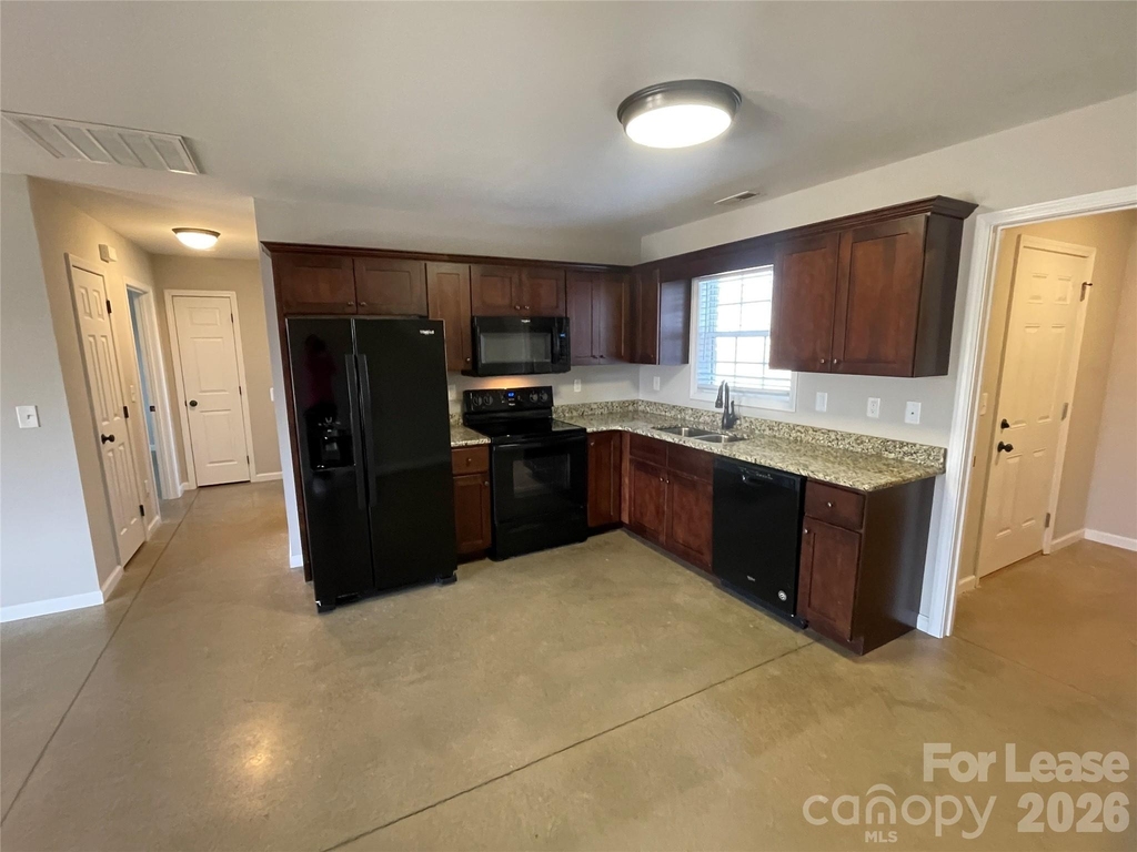 3829 Marietta Place - Photo 2