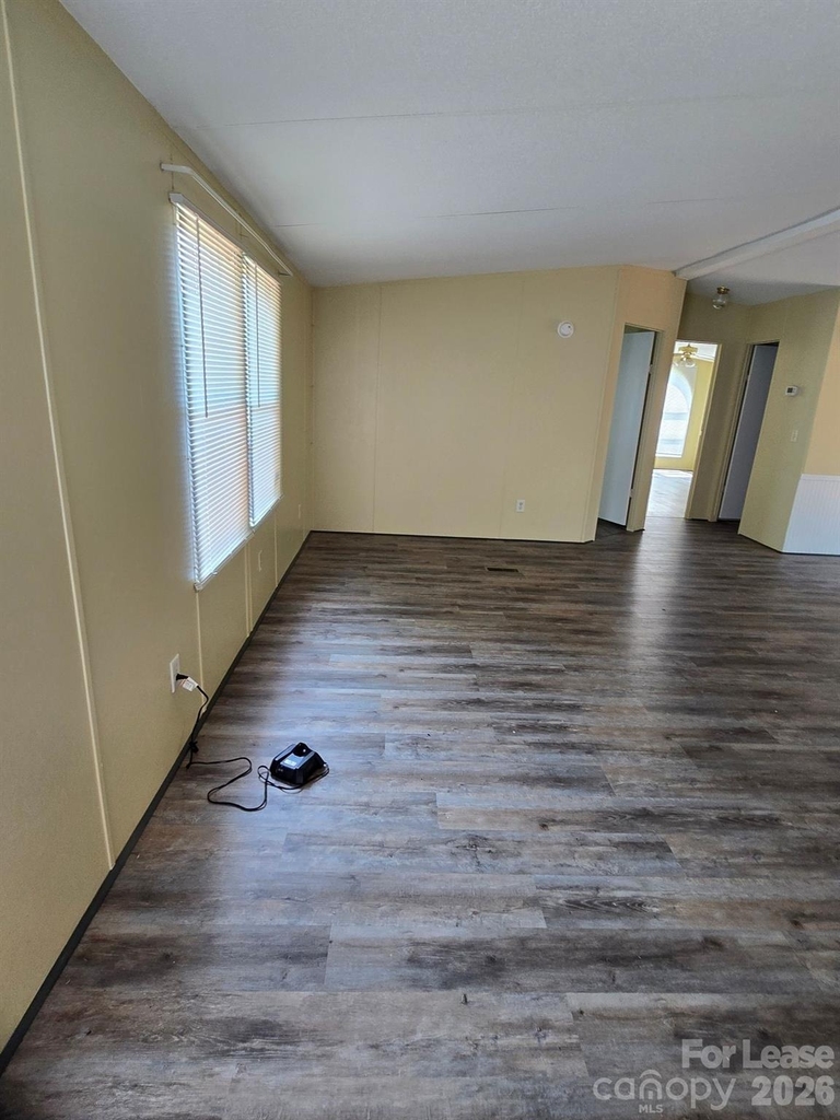 118 Kennedy Avenue - Photo 2