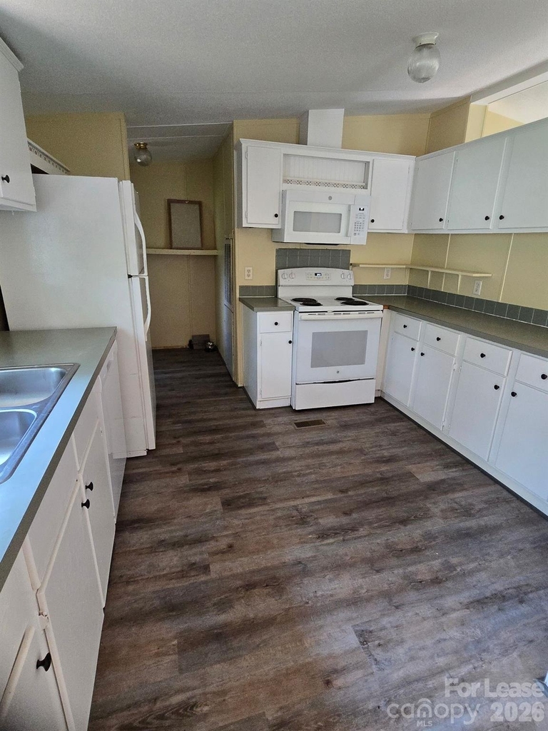 118 Kennedy Avenue - Photo 4