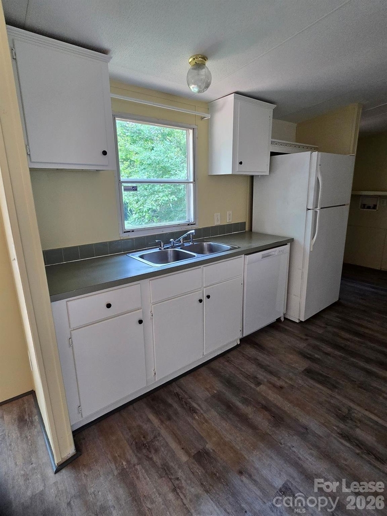 118 Kennedy Avenue - Photo 3