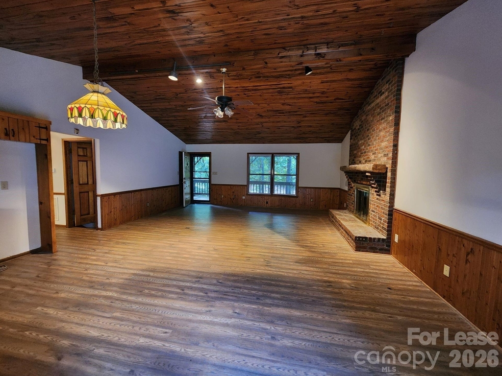 9000 Oakridge Drive - Photo 2