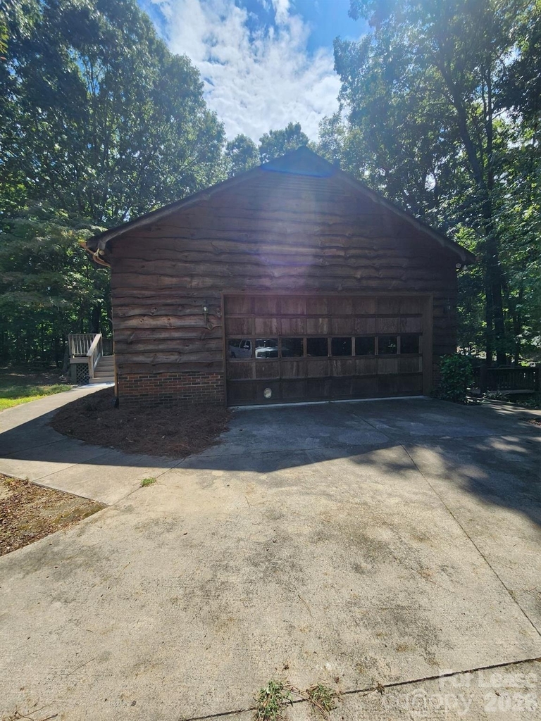 9000 Oakridge Drive - Photo 16