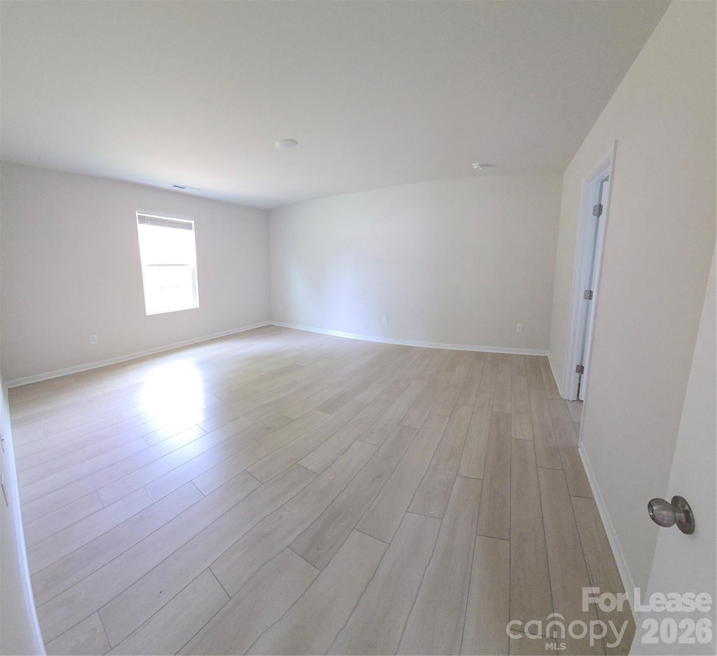 223 Brentwood Drive - Photo 10