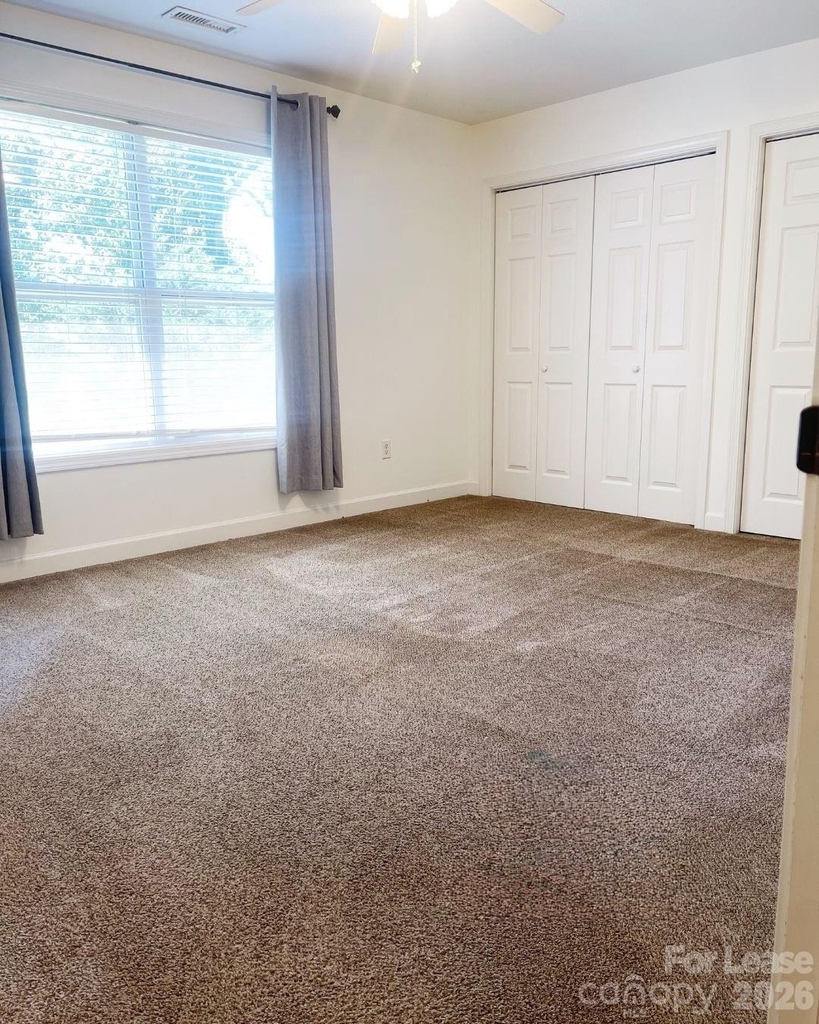 25 Meredith Drive - Photo 6