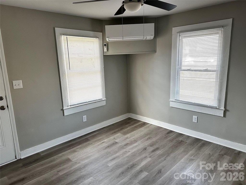 920 Holt Street - Photo 7