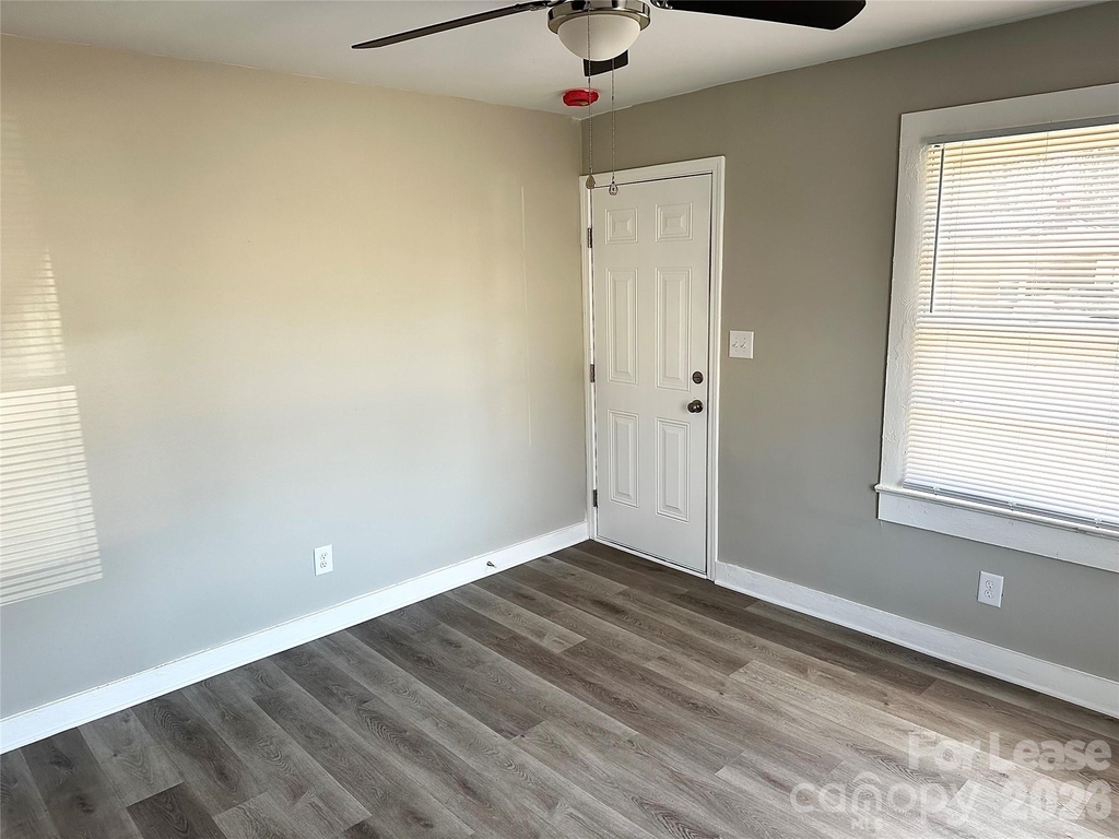 920 Holt Street - Photo 6