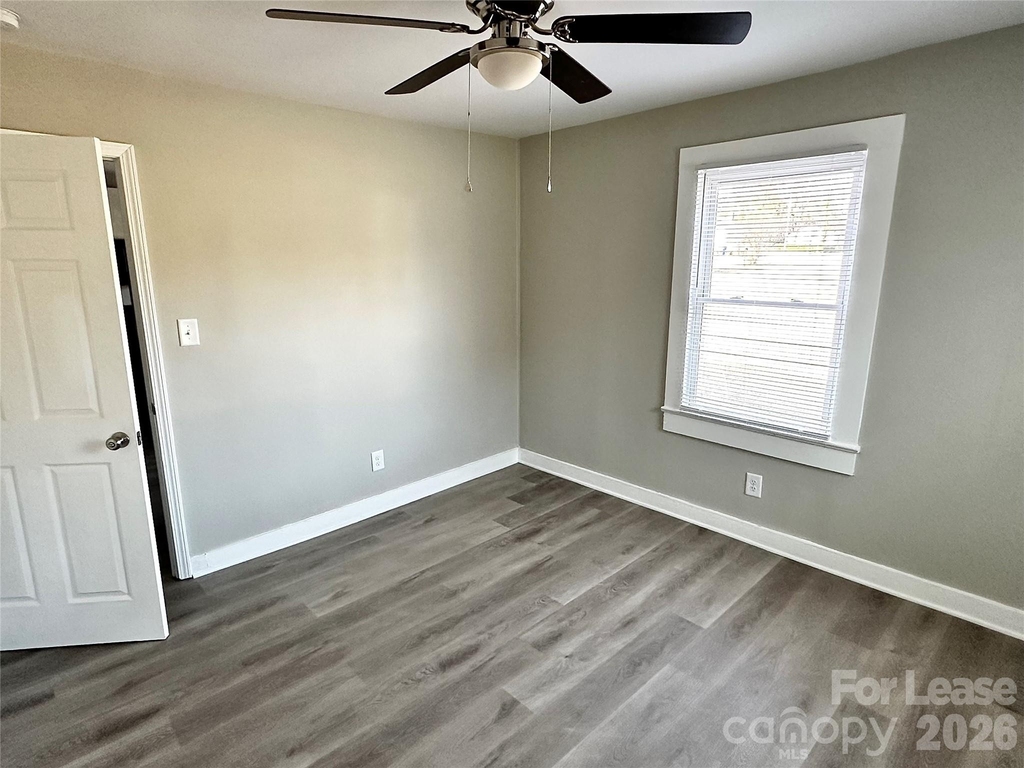 920 Holt Street - Photo 11