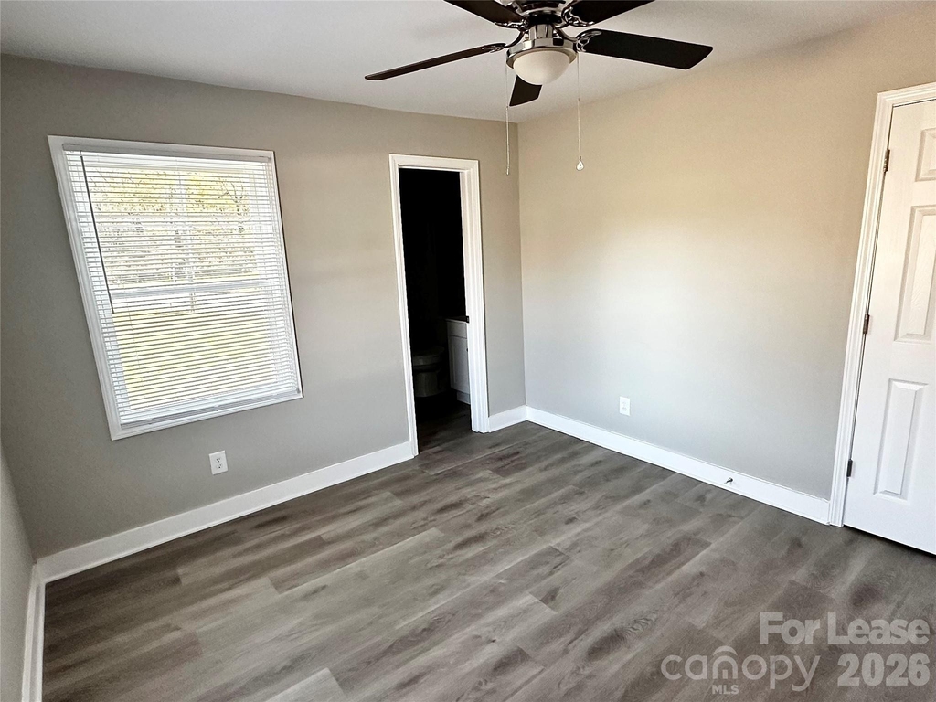 920 Holt Street - Photo 10