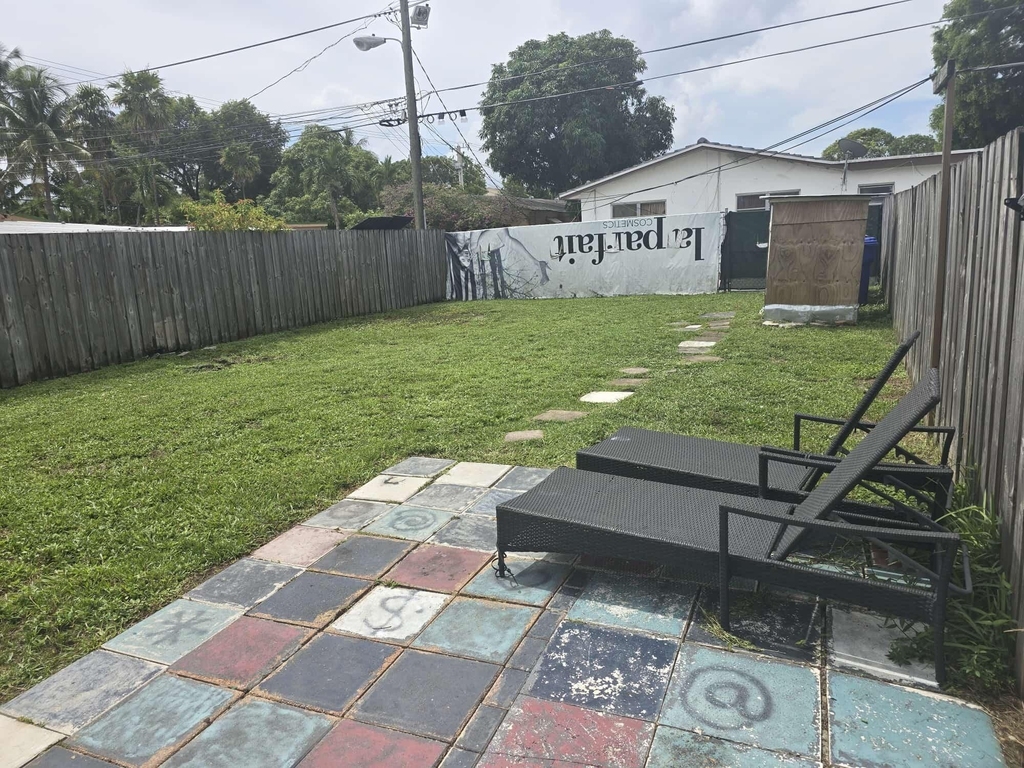 1912 Taft Street - Photo 3