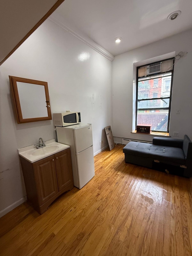 14 St Marks Place - Photo 0