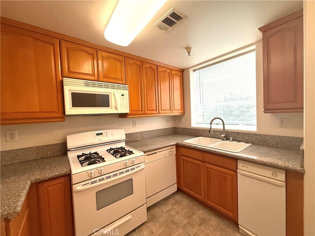3317 Del Mar Ave - Photo 11