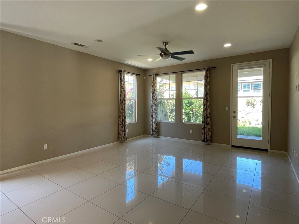 159 Fieldwood - Photo 3