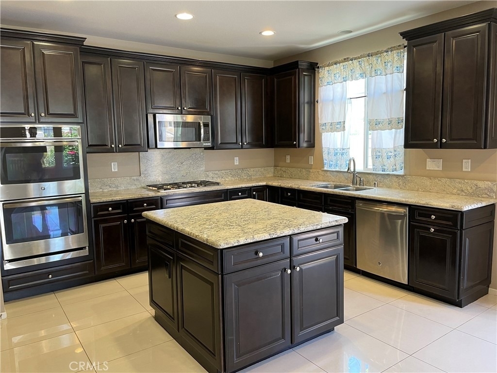 159 Fieldwood - Photo 2