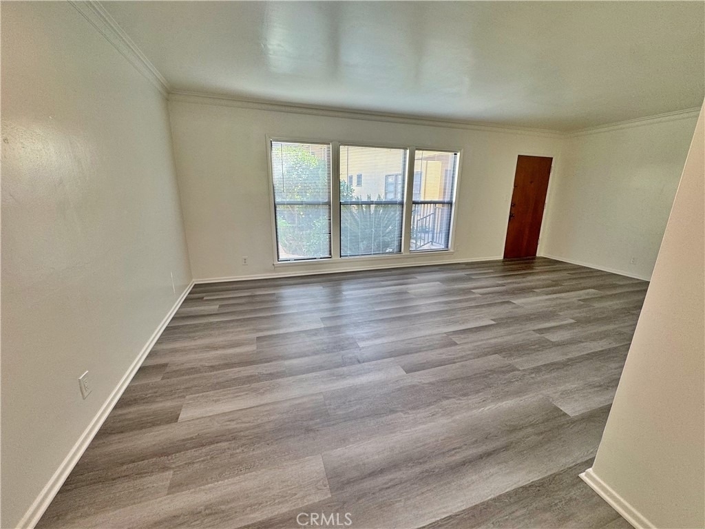 337 S Occidental Boulevard - Photo 4