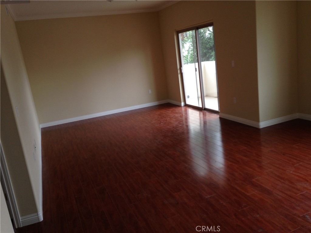 15435 Vanowen - Photo 2