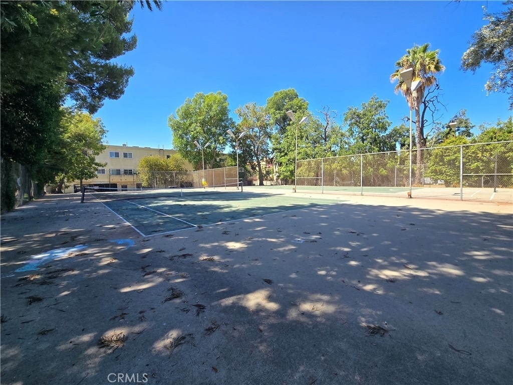 7641 Reseda - Photo 3