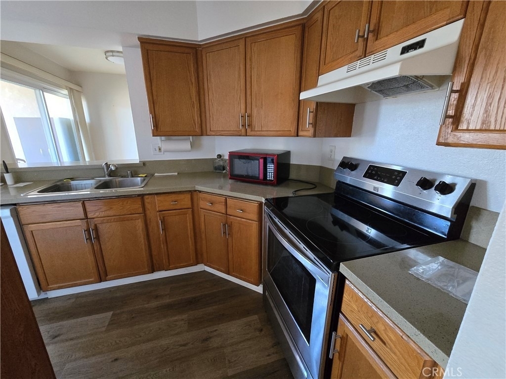 7641 Reseda - Photo 8