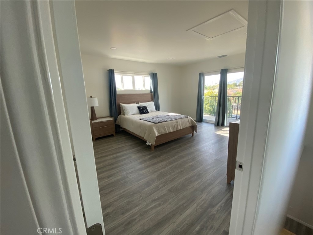 10059 Woodale Avenue - Photo 3