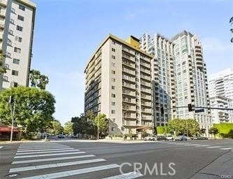 10747 Wilshire - Photo 0