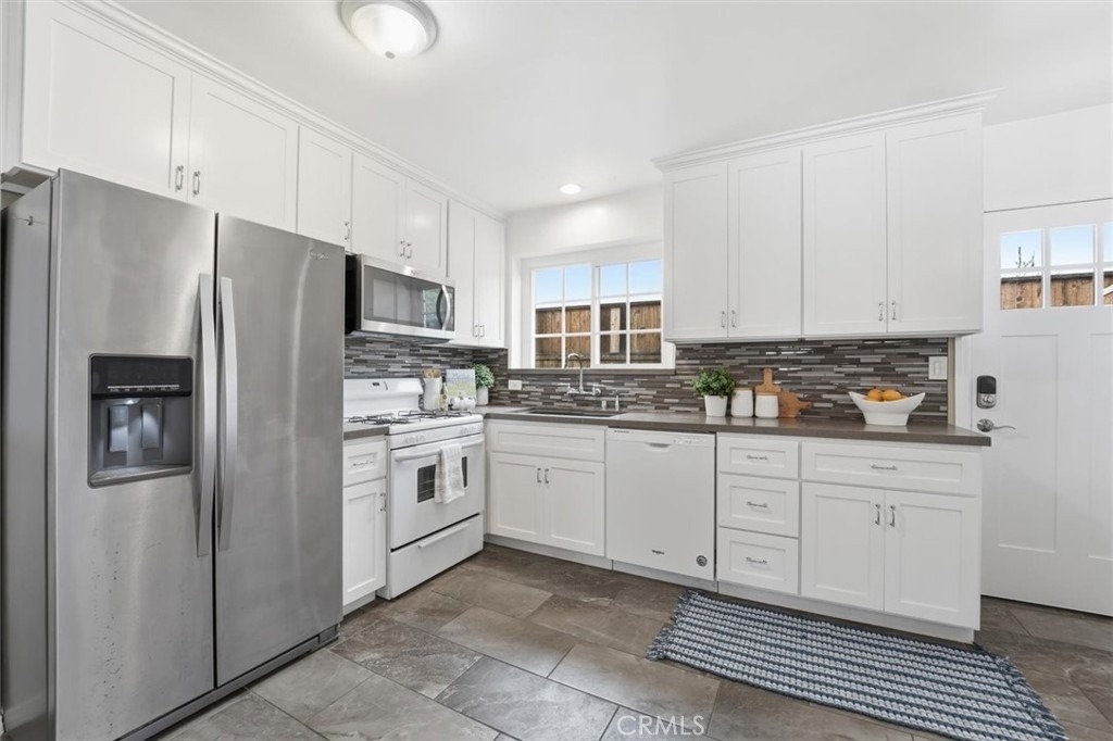 11937 S La Cienega - Photo 3