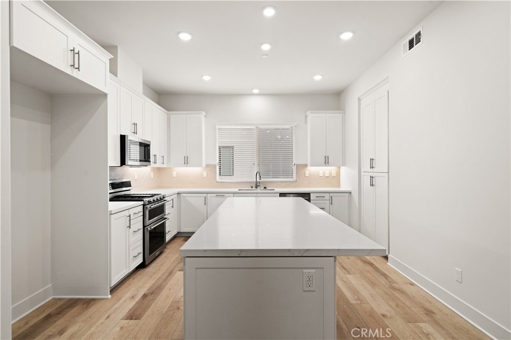 2186 Skylar Place - Photo 15