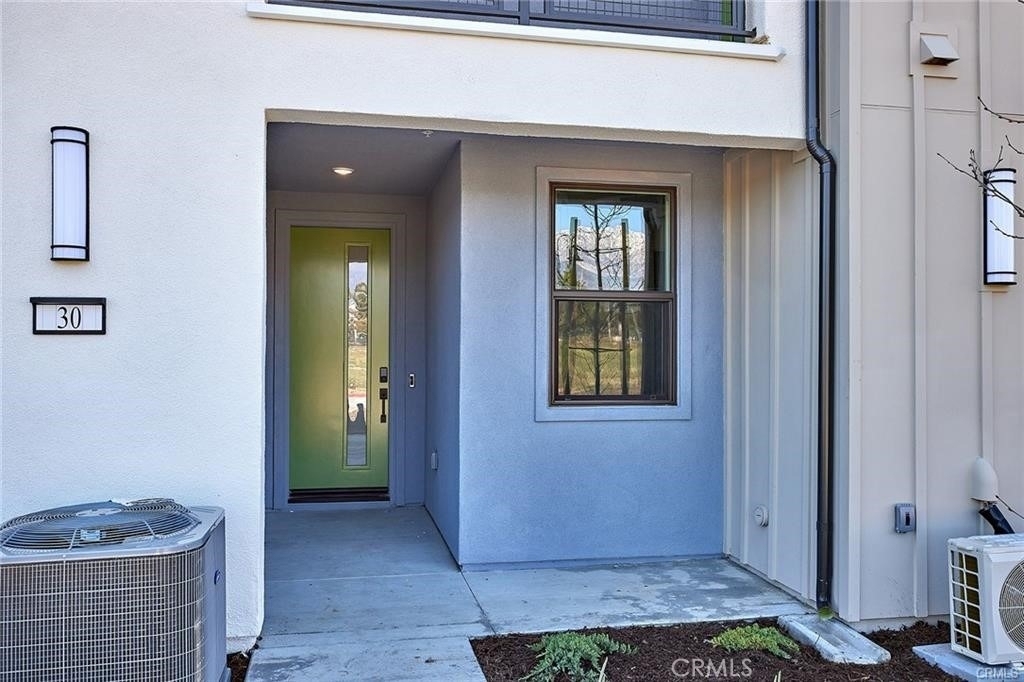 944 N Divino Privado - Photo 1