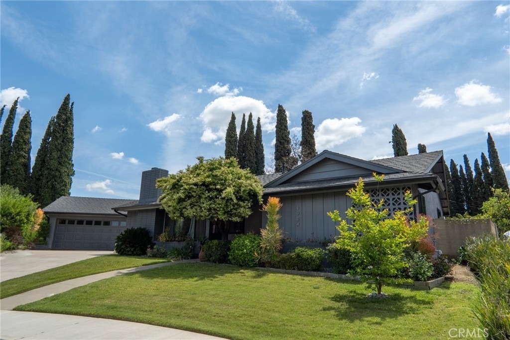 1304 E Carleton Avenue - Photo 18