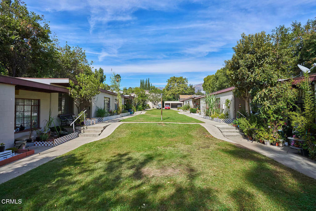 485 E Washington Boulevard - Photo 0