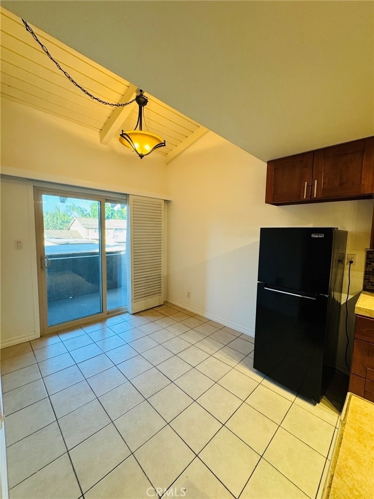 13722 Red Hill - Photo 4