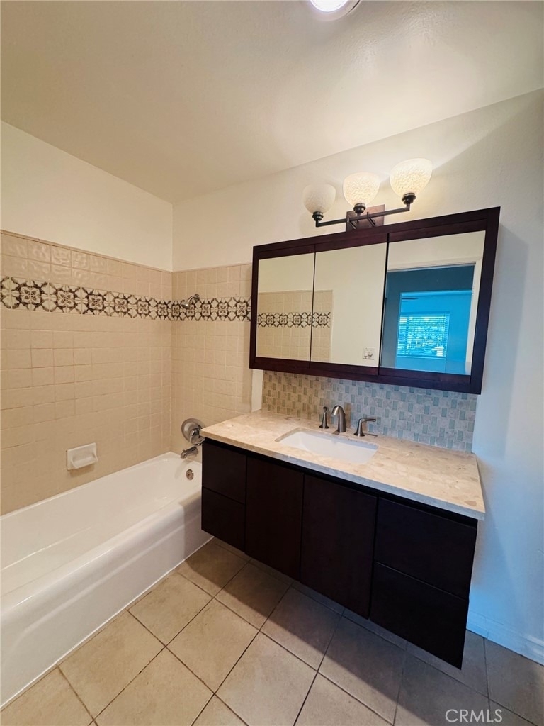 13722 Red Hill - Photo 6