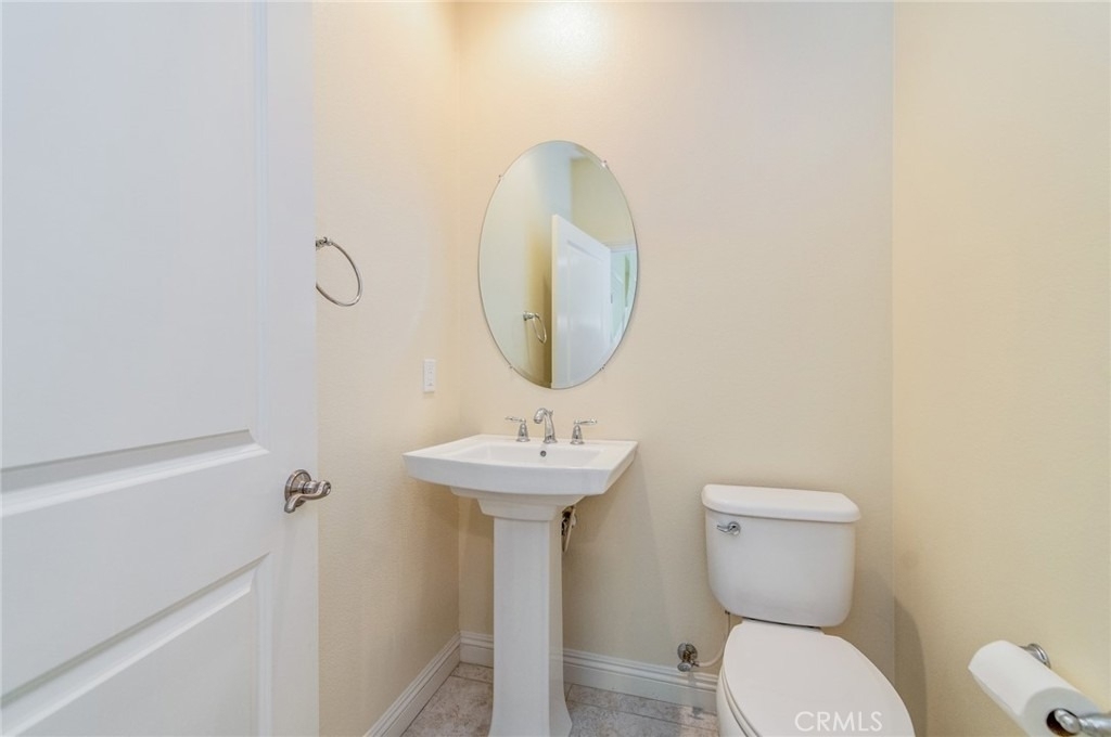 219 Wicker - Photo 4