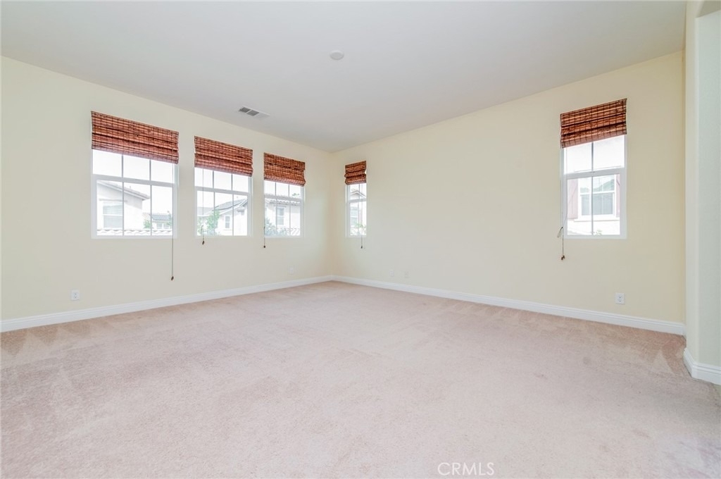 219 Wicker - Photo 19