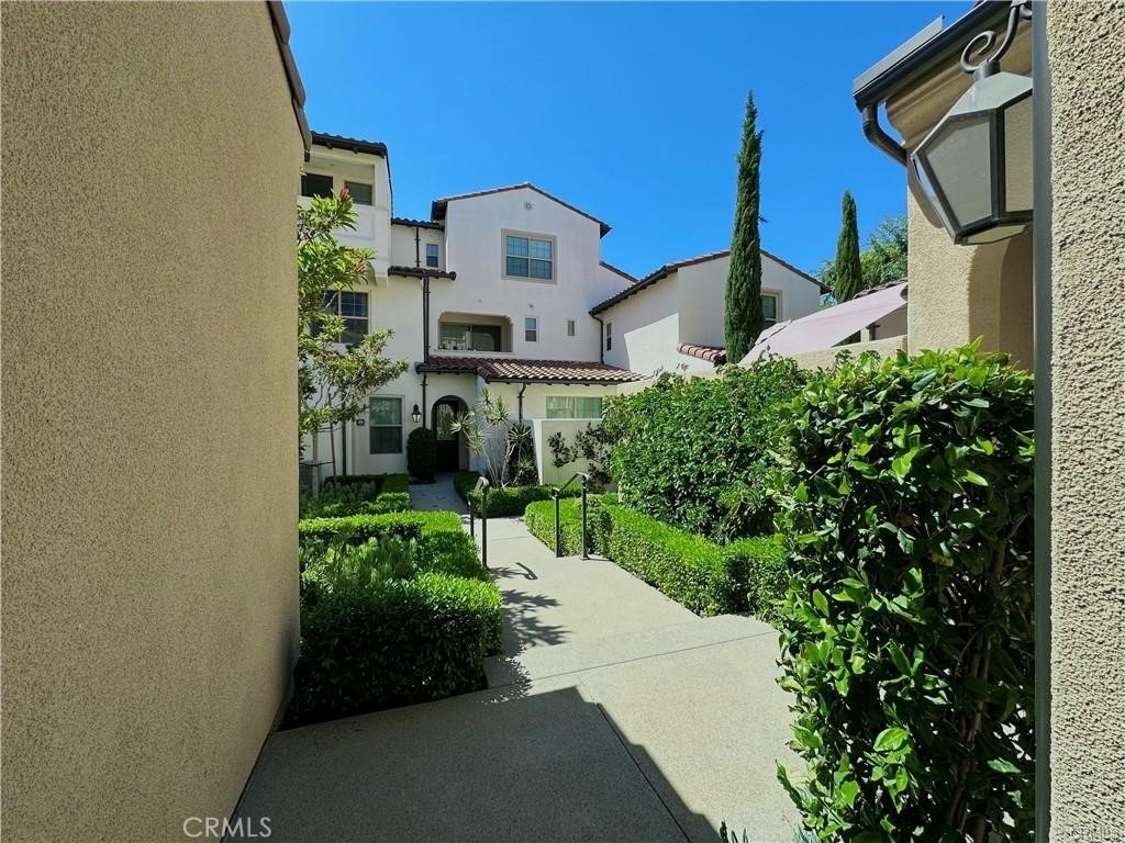 129 Briarberry - Photo 2